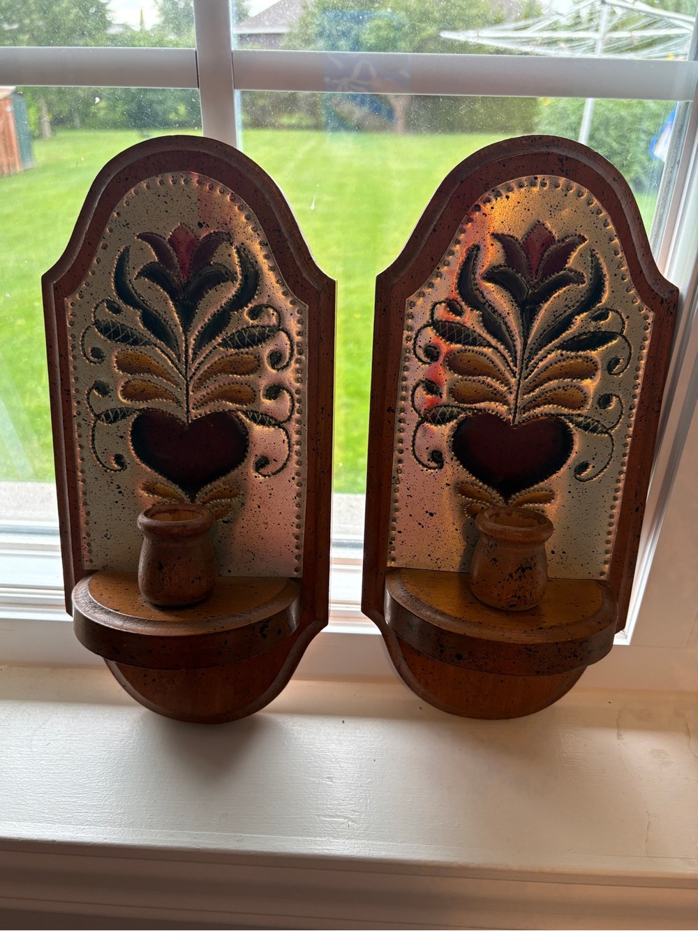 Vintage Wood Tin 90s Wall Candle Sconce Pair Hearts Speckled Cottagecore country